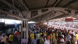 Diwali पर घर जाने की तैयारी? इस दिन खुलेगी Train Ticket Booking, नोट कर लें तारीख