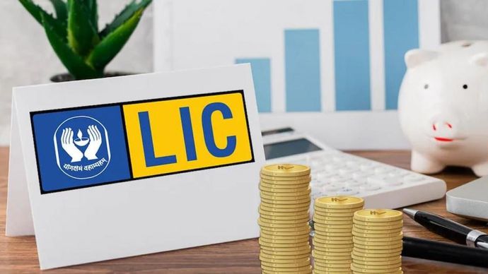 Lic के कर्मचारी योगेश गर्ग पर यर खरीदने, बेचने पर प्रतिबंध लगा दिया है। Lic के कर्मचारी योगेश गर्ग पर यर खरीदने, बेचने पर प्रतिबंध लगा दिया है।