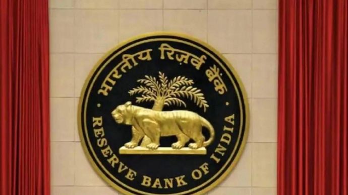 RBI के बोर्ड ने डिविडेंड रूप में सरकार सरकार को 87,416 करोड़ रुपये देने के प्रस्ताव को मंजूरी दी है RBI के बोर्ड ने डिविडेंड रूप में सरकार सरकार को 87,416 करोड़ रुपये देने के प्रस्ताव को मंजूरी दी है