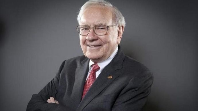 Warren Buffett ने कहा कि सोचने और हमारे व्यवहार करने के तौर-तरीकों को छोड़कर एआई बाकी सबकुछ बदल देने वाली है। Warren Buffett ने कहा कि सोचने और हमारे व्यवहार करने के तौर-तरीकों को छोड़कर एआई बाकी सबकुछ बदल देने वाली है।