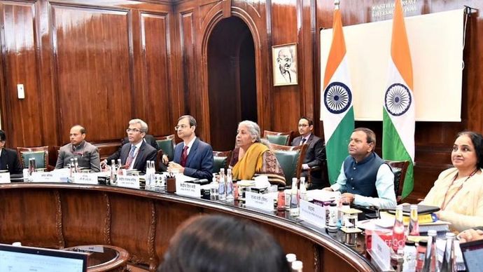 GST Council की 50वी बैठक में फर्जी रजिस्ट्रेशन, ऑनलाइन गेमिंग जैसे मुद्दों पर होगी बात GST Council की 50वी बैठक में फर्जी रजिस्ट्रेशन, ऑनलाइन गेमिंग जैसे मुद्दों पर होगी बात