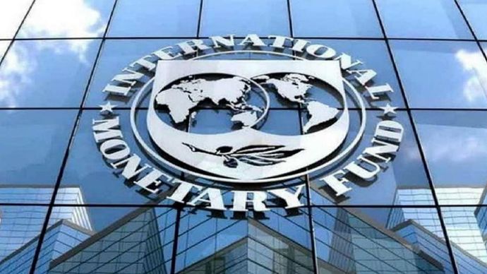 भारत की बेहतर इकोनॉमिक ग्रोथ की रफ्तार के आगे IMF को भी अपनी कैलकुलेशन में बदलाव करना पड़ा भारत की बेहतर इकोनॉमिक ग्रोथ की रफ्तार के आगे IMF को भी अपनी कैलकुलेशन में बदलाव करना पड़ा