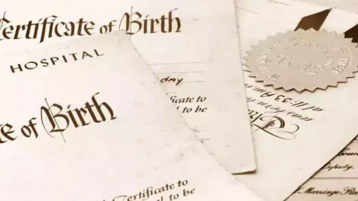 संसद से एक बिल पास कराकर बर्थ सर्टिफिकेट को और प्रभावी बना दिया 