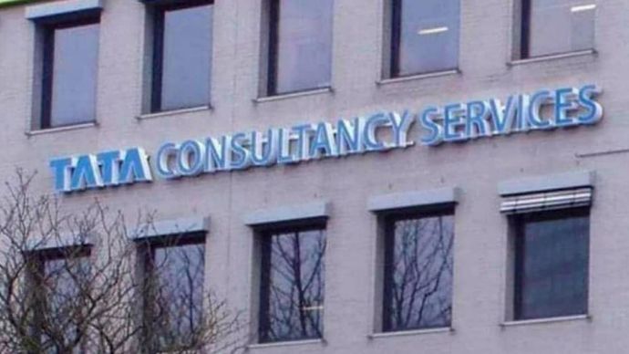 TCS ने जून तिमाही के लिए शुद्ध लाभ में लगभग 17% YoY वृद्धि के साथ 11,074 करोड़ रुपये की वृद्धि दर्ज की है TCS ने जून तिमाही के लिए शुद्ध लाभ में लगभग 17% YoY वृद्धि के साथ 11,074 करोड़ रुपये की वृद्धि दर्ज की है