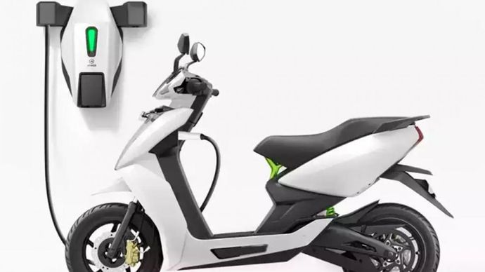 सात EV कंपनियों को 9000 करोड़ का घाटा सात EV कंपनियों को 9000 करोड़ का घाटा