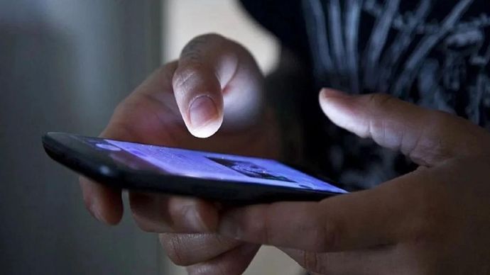 देशभर में Mobile Phone यूजर्स की संख्या हुई 114.36 करोड़ देशभर में Mobile Phone यूजर्स की संख्या हुई 114.36 करोड़