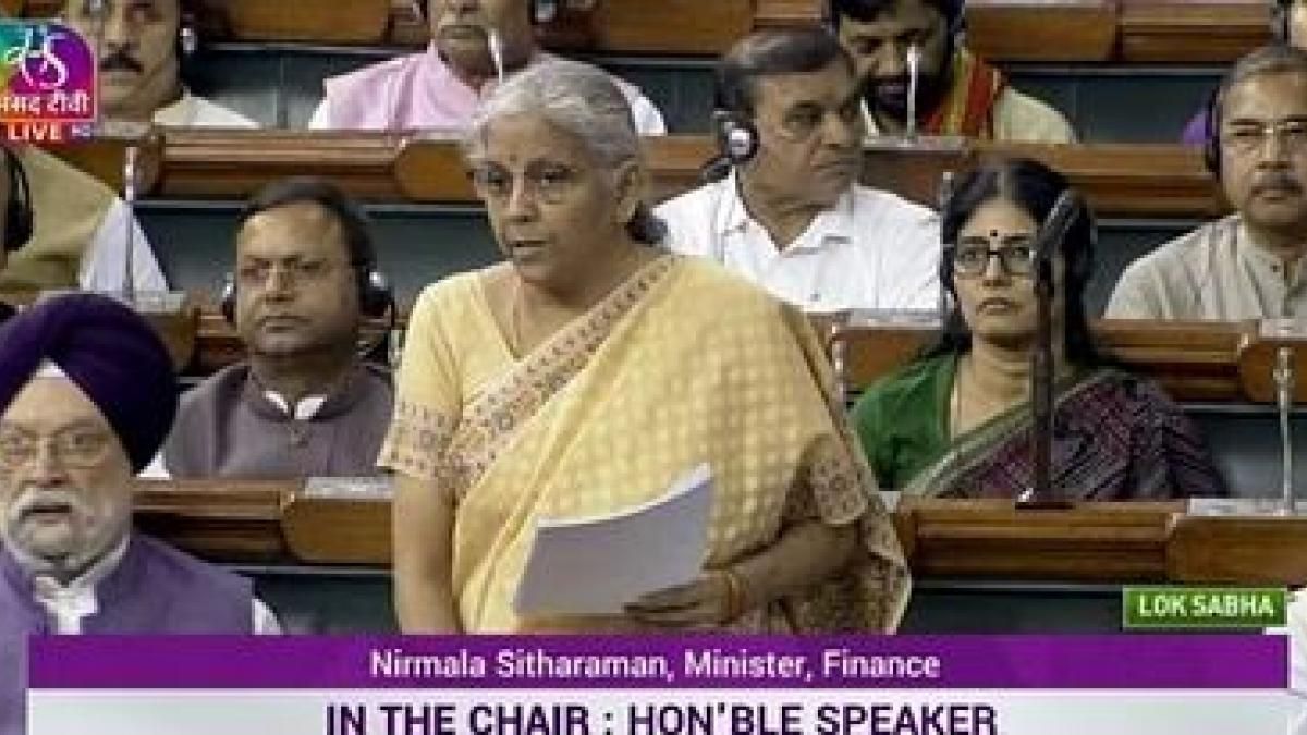 संसद में वित्त मंत्री का बड़ा बयान संसद में वित्त मंत्री का बड़ा बयान