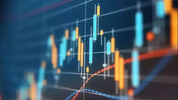 लगातार बाजारों में उतार-चढ़ाव देखने को मिल रही है  लगातार बाजारों में उतार-चढ़ाव देखने को मिल रही है