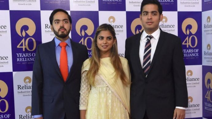 कंपनी के बोर्ड में Mukesh Ambani के तीन बच्चों की नियुक्ति के लिए शेयरहोल्डर्स की मंजूरी मांगी है कंपनी के बोर्ड में Mukesh Ambani के तीन बच्चों की नियुक्ति के लिए शेयरहोल्डर्स की मंजूरी मांगी है