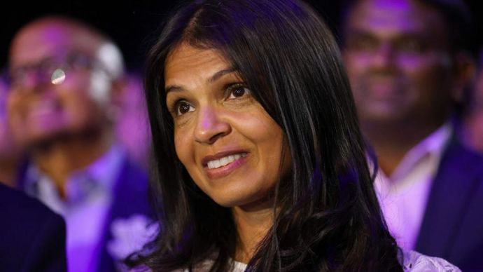 ब्रिटेन के प्रधानमंत्री ऋषि सुनक की पत्नी अक्षता मूर्ति एक बार फिर चर्चाओं में है ब्रिटेन के प्रधानमंत्री ऋषि सुनक की पत्नी अक्षता मूर्ति एक बार फिर चर्चाओं में है