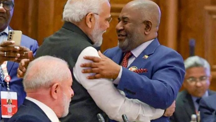 अफ्रीकन यूनियन अब आधिकारिक रूप से G-20 के समूह में शामिल हो गया है अफ्रीकन यूनियन अब आधिकारिक रूप से G-20 के समूह में शामिल हो गया है