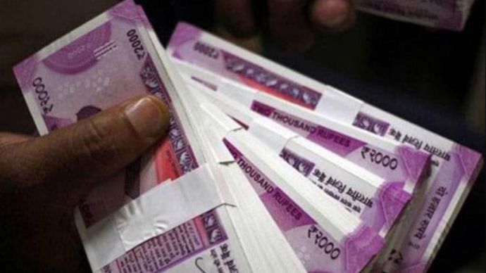 2,000 रुपये के 93% नोट बैंकों के पास वापस आ गए: RBI 2,000 रुपये के 93% नोट बैंकों के पास वापस आ गए: RBI