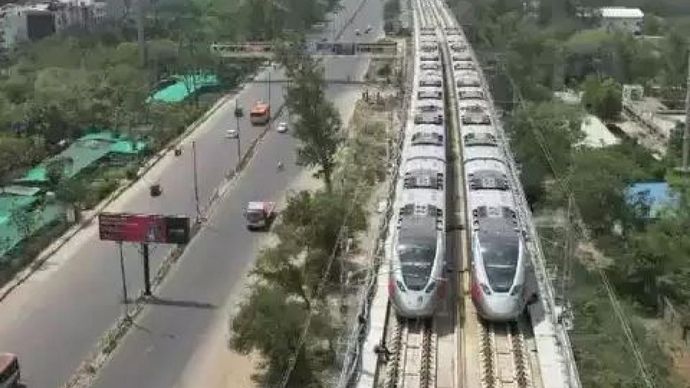 दिल्ली-मेरठ RRTS कॉरिडोर जल्द होगा शुरू, खत्म होने वाला है ट्रैफिक का झंझट दिल्ली-मेरठ RRTS कॉरिडोर जल्द होगा शुरू, खत्म होने वाला है ट्रैफिक का झंझट