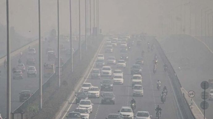 देश की राजधानी दिल्ली और मायानगरी मुंबई इन प्रदूषण की मार झेल रही है देश की राजधानी दिल्ली और मायानगरी मुंबई इन प्रदूषण की मार झेल रही है