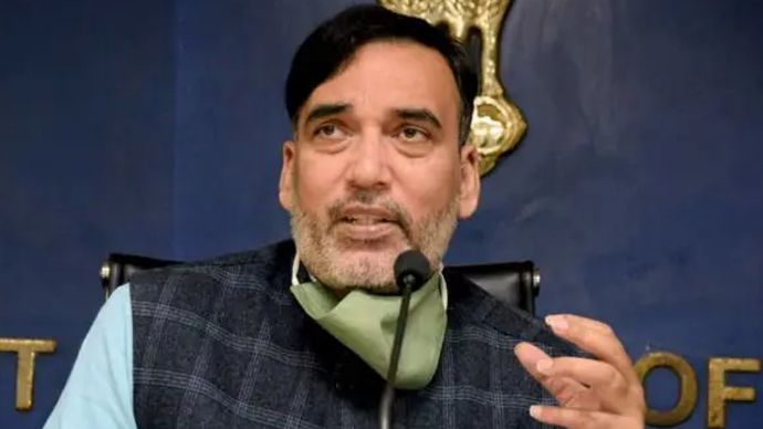 दिल्ली के पर्यावरण मंत्री गोपाल राय ने कहा है कि दशहरा के दौरान राष्ट्रीय राजधानी में पटाखों पर प्रतिबंध लगा दिया गया है दिल्ली के पर्यावरण मंत्री गोपाल राय ने कहा है कि दशहरा के दौरान राष्ट्रीय राजधानी में पटाखों पर प्रतिबंध लगा दिया गया है