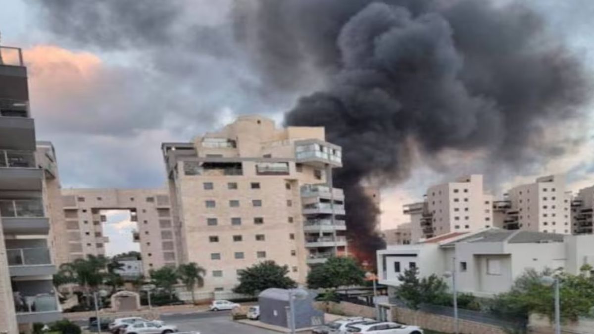 इजराइल- हमास की जंग जारी है इजराइल- हमास की जंग जारी है