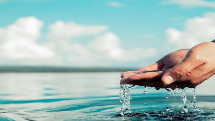 भारत में गंगा नदी को मां और मोक्षदायिनी का दर्जा दिया गया है भारत में गंगा नदी को मां और मोक्षदायिनी का दर्जा दिया गया है