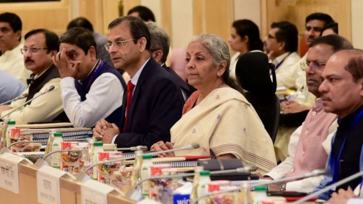 मंत्री निर्मला सीतारमण की अध्यक्षता में आज दिल्ली में GST काउंसिल की 52वीं बैठक हुई मंत्री निर्मला सीतारमण की अध्यक्षता में आज दिल्ली में GST काउंसिल की 52वीं बैठक हुई