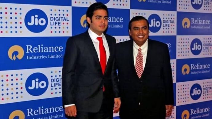 Reliance: मुकेश अंबानी ने लिया बड़ा लोन, क्या है रिलायंस का प्लैन? Reliance: मुकेश अंबानी ने लिया बड़ा लोन, क्या है रिलायंस का प्लैन?