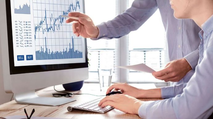 बाजार के उथल पुथल के बीच कई कंपनी ने अपने अपने तिमाही के नतीजे पेश किये है बाजार के उथल पुथल के बीच कई कंपनी ने अपने अपने तिमाही के नतीजे पेश किये है