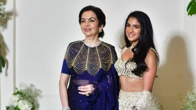 सास-बहू की जोड़ी ने तमाम बॉलीवुड हसीनाओं को फेल कर दिया सास-बहू की जोड़ी ने तमाम बॉलीवुड हसीनाओं को फेल कर दिया