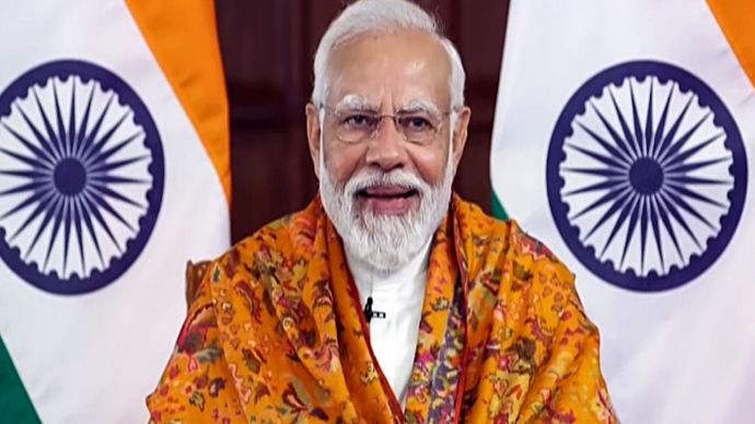 पीएम मोदी ने जैसे ही इस भजन को शेयर किया तो फैंस भी भक्ति में डूब गए पीएम मोदी ने जैसे ही इस भजन को शेयर किया तो फैंस भी भक्ति में डूब गए