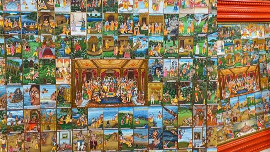 राम मंदिर के उद्घाटन से पहले उन्होंने रामचरितमानस को 108 पेंटिंग के जरिए दर्शाया