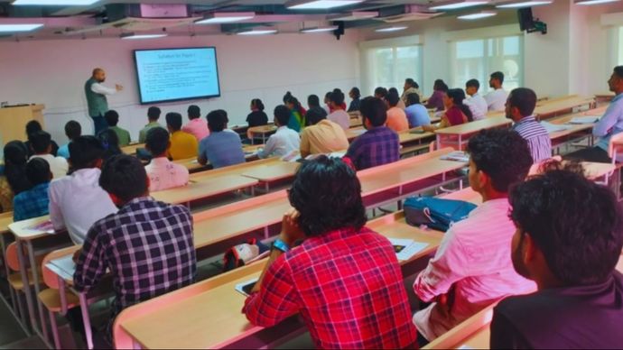 केंद्रीय शिक्षा मंत्रालय ने देशभर में चल रहे कोचिंग सेंटर्स के लिए नई गाइडलाइंस जारी की है केंद्रीय शिक्षा मंत्रालय ने देशभर में चल रहे कोचिंग सेंटर्स के लिए नई गाइडलाइंस जारी की है