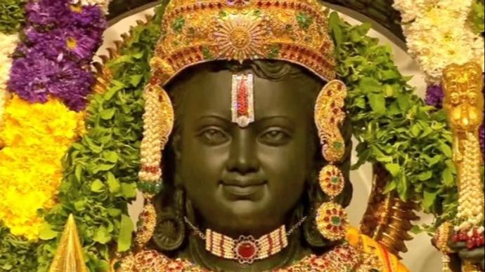 राम मंदिर में प्राण प्रतिष्ठा का समारोह संपन्न हो गया है राम मंदिर में प्राण प्रतिष्ठा का समारोह संपन्न हो गया है