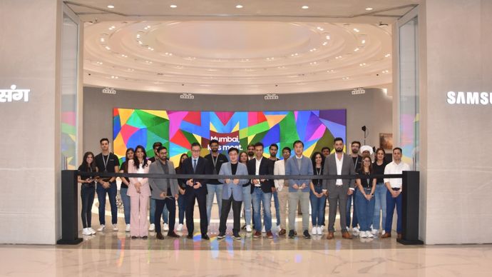 Samsung ने भारत में अपना पहला ऑनलाइन-टू-ऑफलाइन (O2O) Lifestyle Store Samsung BKC खोला है Samsung ने भारत में अपना पहला ऑनलाइन-टू-ऑफलाइन (O2O) Lifestyle Store Samsung BKC खोला है