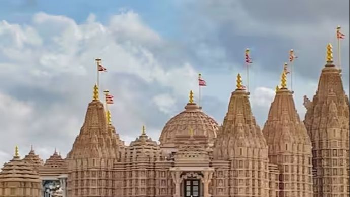 पीएम मोदी आज अबू धाबी में BAPS हिंदू मंदिर का उद्घाटन करेंगे पीएम मोदी आज अबू धाबी में BAPS हिंदू मंदिर का उद्घाटन करेंगे