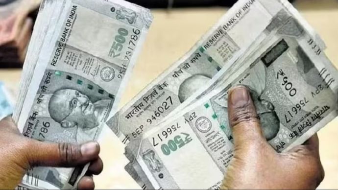 केंद्रीय कर्मचारियों को मिलने वाले महंगाई भत्ते (DA) में जल्द ही बढ़ोतरी हो सकती है केंद्रीय कर्मचारियों को मिलने वाले महंगाई भत्ते (DA) में जल्द ही बढ़ोतरी हो सकती है