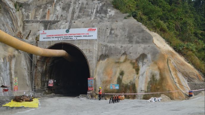 सिक्किम जाने वाले लोगों को जल्द ही रेलवे का रास्ता भी मिलने वाला है सिक्किम जाने वाले लोगों को जल्द ही रेलवे का रास्ता भी मिलने वाला है