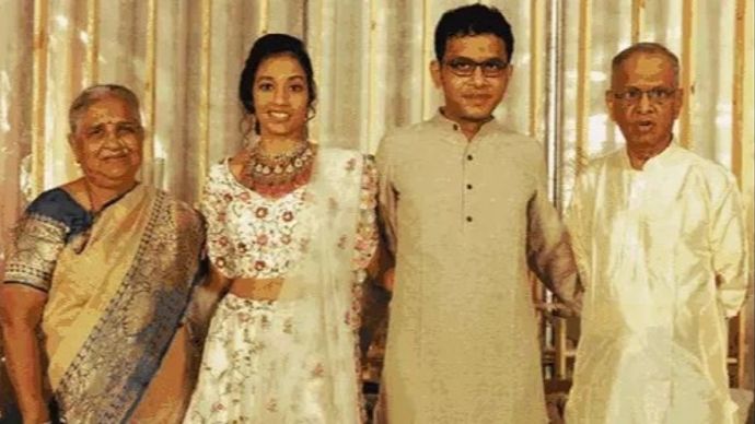 जनवरी में नारायण मूर्ति ने कहा था परिवार को कंपनी से अलग रखना एक गलत फैसला था जनवरी में नारायण मूर्ति ने कहा था परिवार को कंपनी से अलग रखना एक गलत फैसला था