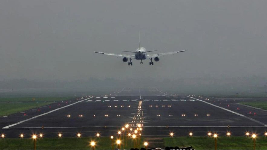 मुंबई अंतरराष्ट्रीय हवाई अड्डे के दो रनवे 9 मई को प्री-मानसून रखरखाव कार्य करने के लिए छह घंटे के लिए बंद रहेंगे