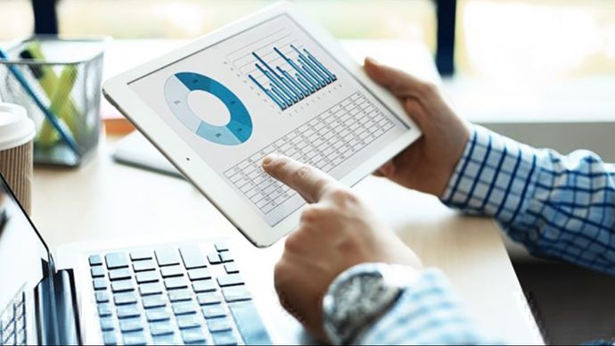 किसी भी शेयर को समझने के लिए फ़ंडामेंटल एनालिसिस किया जाता है