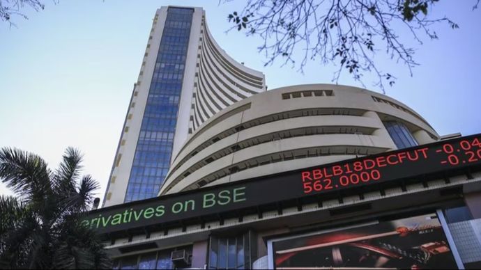 बीएसई लिमिटेड के शेयरों में 18% से अधिक की तीव्र गिरावट देखी गई