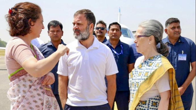 25 साल में पहली बार अमेठी में गांधी परिवार से कोई उम्मीदवार नहीं 25 साल में पहली बार अमेठी में गांधी परिवार से कोई उम्मीदवार नहीं