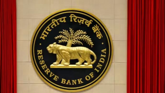 गोल्ड लोन को लेकर रिजर्व बैंक की सख्ती लगातार बनी हुई है गोल्ड लोन को लेकर रिजर्व बैंक की सख्ती लगातार बनी हुई है