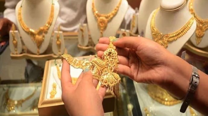 डिजिटल गोल्ड में निवेश करना मुद्रास्फीति और बाजार में उतार-चढ़ाव के खिलाफ एक स्थिर बचाव के रूप में काम कर सकता है। यह भौतिक सोने के समान ही लाभ प्रदान करता है, डिजिटल गोल्ड में निवेश करना मुद्रास्फीति और बाजार में उतार-चढ़ाव के खिलाफ एक स्थिर बचाव के रूप में काम कर सकता है। यह भौतिक सोने के समान ही लाभ प्रदान करता है,