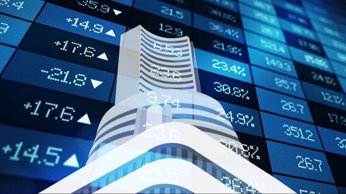 भारत में दो मुख्य मार्केट इंडेक्स हैं- S&P BSE Sensex जो BSE का इंडेक्स है और CNX Nifty जो NSE का हाल बताने वाला इंडेक्स है भारत में दो मुख्य मार्केट इंडेक्स हैं- S&P BSE Sensex जो BSE का इंडेक्स है और CNX Nifty जो NSE का हाल बताने वाला इंडेक्स है