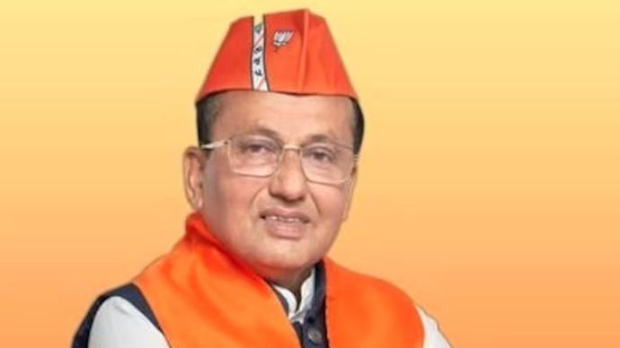 सूरत में निर्विरोध चुनावी जीत पर क्या बोले चुनाव आयुक्त सूरत में निर्विरोध चुनावी जीत पर क्या बोले चुनाव आयुक्त