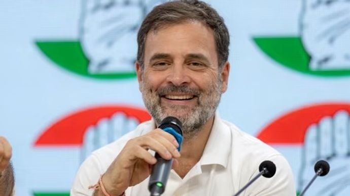 राहुल गांधी ने गुरुवार को प्रेस कॉन्फ्रेंस कर 4 जून के परिणाम पर स्टॉक मार्केट में गिरावट पर बड़ा आरोप लगाया हैं राहुल गांधी ने गुरुवार को प्रेस कॉन्फ्रेंस कर 4 जून के परिणाम पर स्टॉक मार्केट में गिरावट पर बड़ा आरोप लगाया हैं