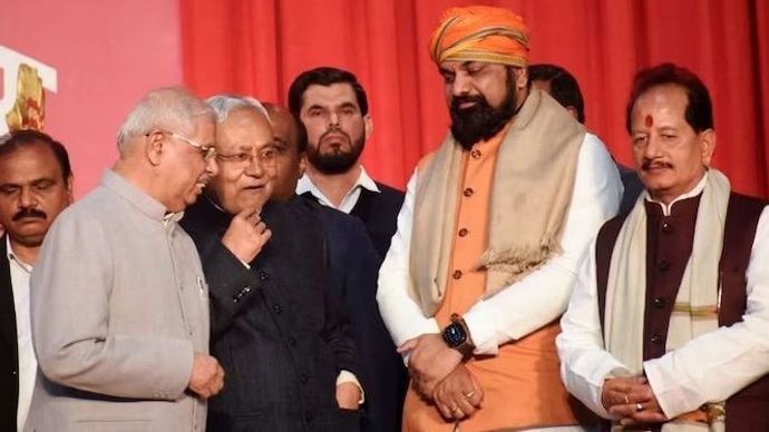 नए मंत्रिमंडल में 8 बिहार के मंत्री, कौन से हैं बिहारी स्टॉक्स? नए मंत्रिमंडल में 8 बिहार के मंत्री, कौन से हैं बिहारी स्टॉक्स?