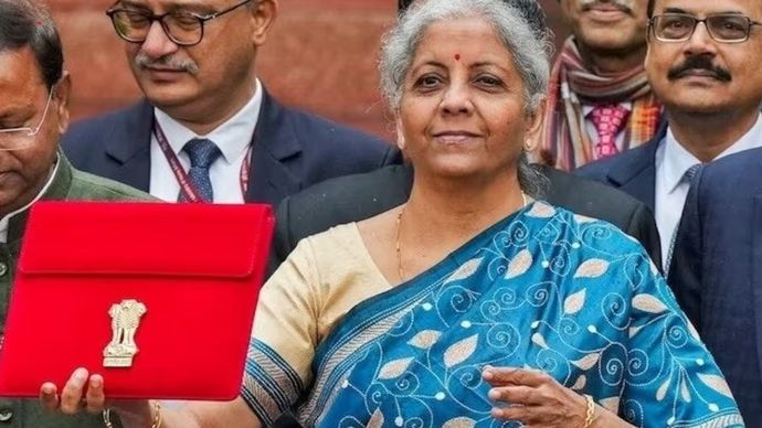 संसद के मानसूत्र सत्र की डेट लगभग फाइनल हो गई है संसद के मानसूत्र सत्र की डेट लगभग फाइनल हो गई है