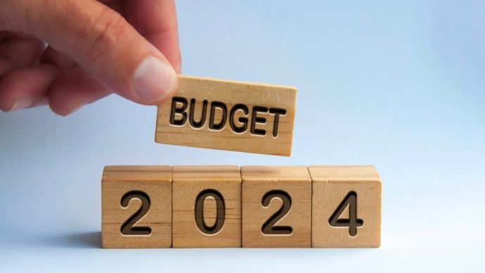 जुलाई में वित्त मंत्री निर्मला सीतारमण वित्त वर्ष 2024-25 के लिए पूर्ण केंद्रीय बजट पेश करेंगी