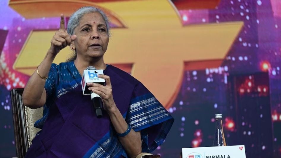 मंत्री ने कहा कि उद्योग जगत अक्सर कहता रहा है कि उनके पास नौकरियों के लिए उपयुक्त कुशल लोग नहीं हैं, इसलिए उन्हें "लोगों को प्रशिक्षित करने पर जोर देना होगा।" मंत्री ने कहा कि उद्योग जगत अक्सर कहता रहा है कि उनके पास नौकरियों के लिए उपयुक्त कुशल लोग नहीं हैं, इसलिए उन्हें "लोगों को प्रशिक्षित करने पर जोर देना होगा।"