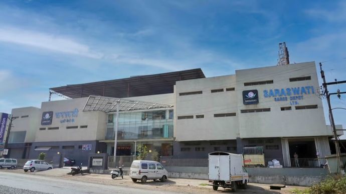 सरस्वती साड़ी डिपो के शेयरों की मजबूत शुरुआत सरस्वती साड़ी डिपो के शेयरों की मजबूत शुरुआत