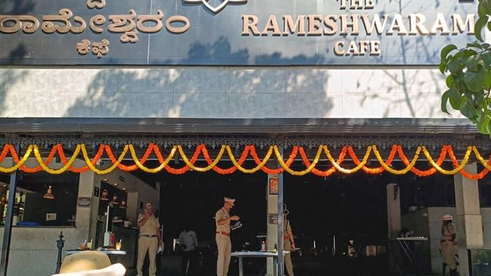पाकिस्तान में बैठे रामेश्वरम कैफ ब्लास्ट के मास्टरमाइंड ने जारी किया नया वीडियो पाकिस्तान में बैठे रामेश्वरम कैफ ब्लास्ट के मास्टरमाइंड ने जारी किया नया वीडियो