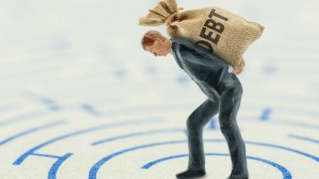  कर्ज के जाल में आप तो नहीं फंस रहे हैं